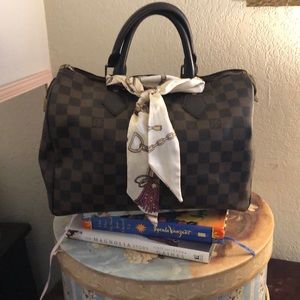 Louis Vuitton Speedy 25 Authentic